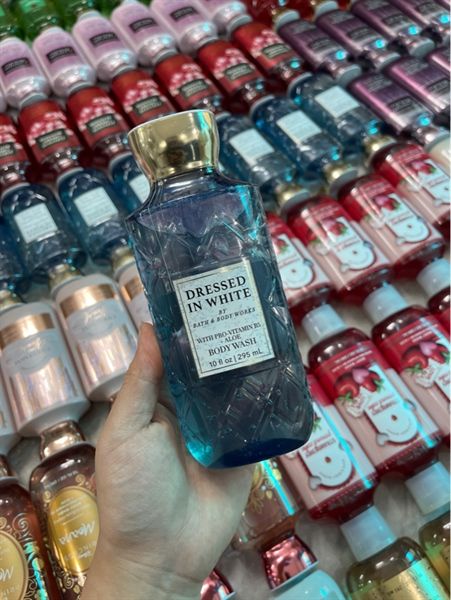  Sữa Tắm Bath and Body Works 295ml - Dressed In White 