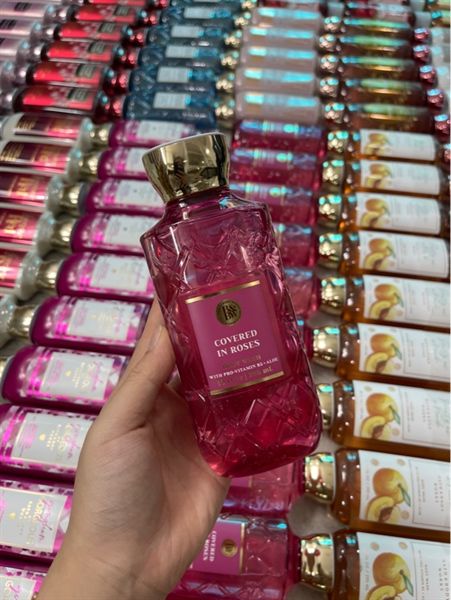  Sữa Tắm Bath and Body Works 295ml - Covered In Roses 