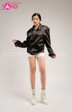 Outfit Phối Sẵn - (HAK0102 Áo Khoác Cổ Sơ Mi Vải Bóng Túi Hộp - Đen phối Quần Short Trắng ) 