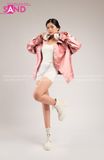  Outfit Phối Sẵn - (HAK0502 Áo Khoác Cổ Sơ Mi Vải Bóng Túi Hộp - Hồng phối Quần Short Trắng ) 