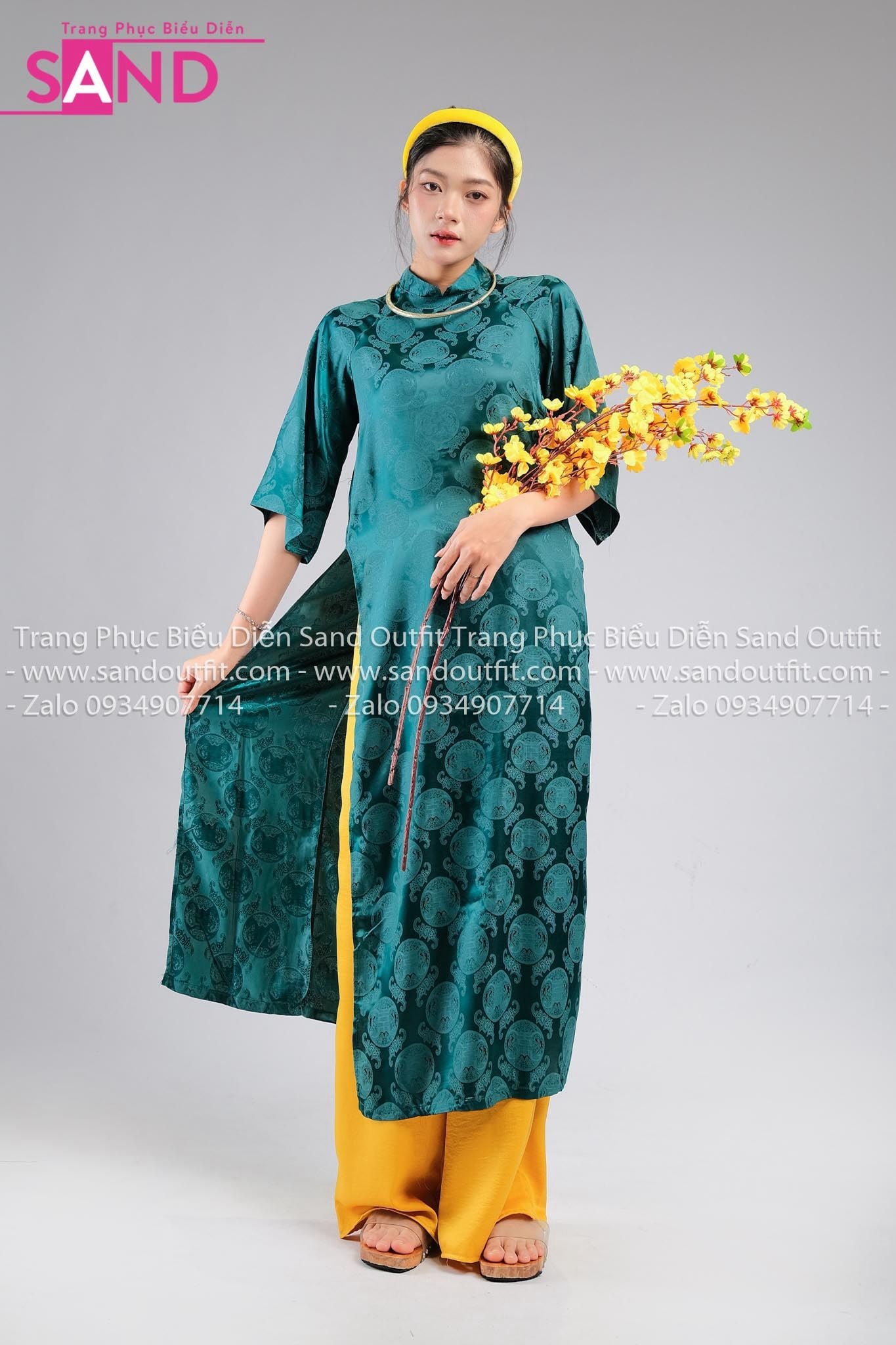 Áo Dài Họa Tiết – Sand Outfit