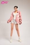  Outfit Phối Sẵn - (HAK0502 Áo Khoác Cổ Sơ Mi Vải Bóng Túi Hộp - Hồng phối Quần Short Trắng ) 