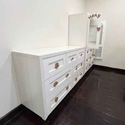  Bộ Tủ Gỗ Trắng Kính Trong 2 Ngăn Treo 