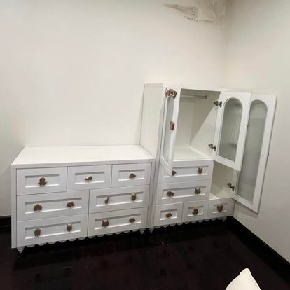  Bộ Tủ Gỗ Trắng Kính Trong 2 Ngăn Treo 