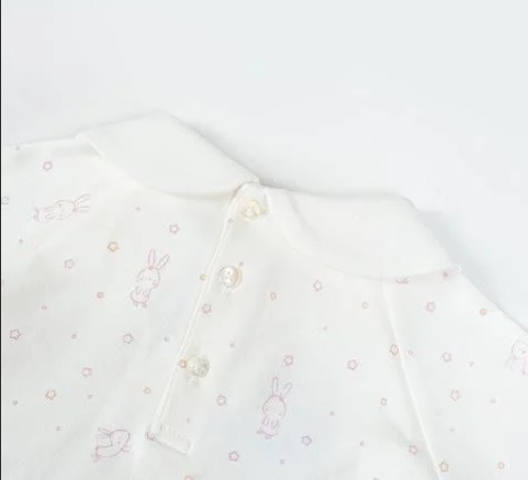  NOUS  - Set Quần Áo Dài Trắng Hoạ Tiết Sao Thỏ Cổ Sen 