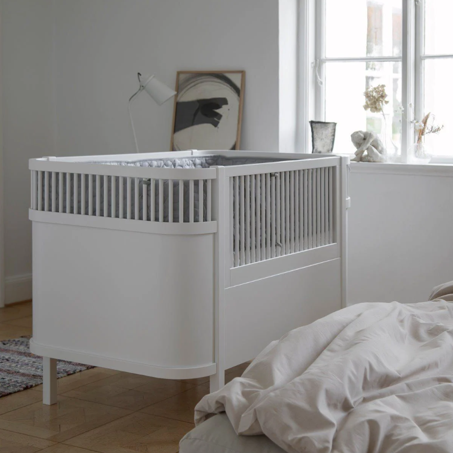  Cũi Gỗ HV Bedding (Cao 100cm x Dài 121cm x Rộng 77cm (+- 1/2cm)) 