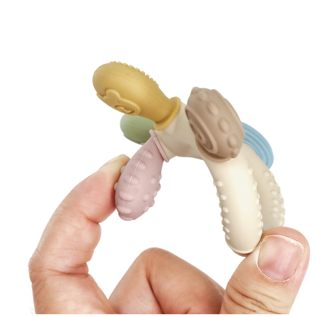  LITTLE BYKKER - Gặm nướu Silicon hình chiếc nhẫn 