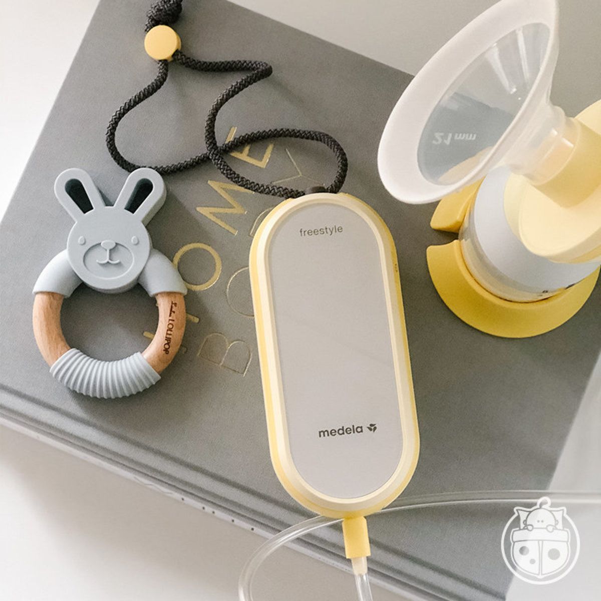  Máy hút sữa điện đôi Medela - Freestyle Flex 
