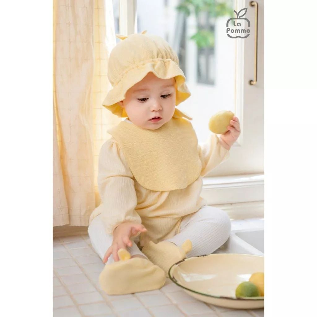  Bộ Bodychip dài tay kèm quần La Pomme phối ren xinh xắn 