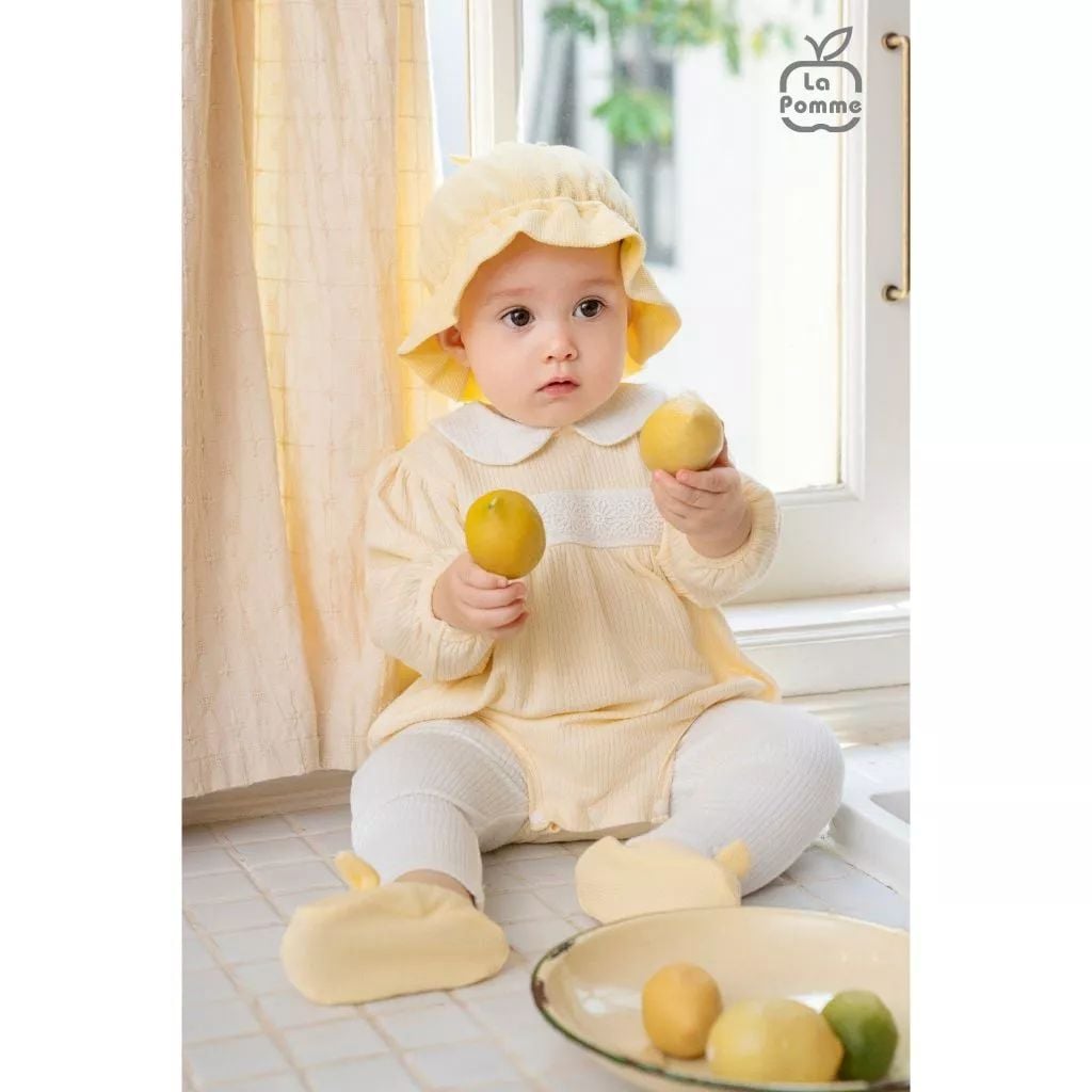  Bộ Bodychip dài tay kèm quần La Pomme phối ren xinh xắn 