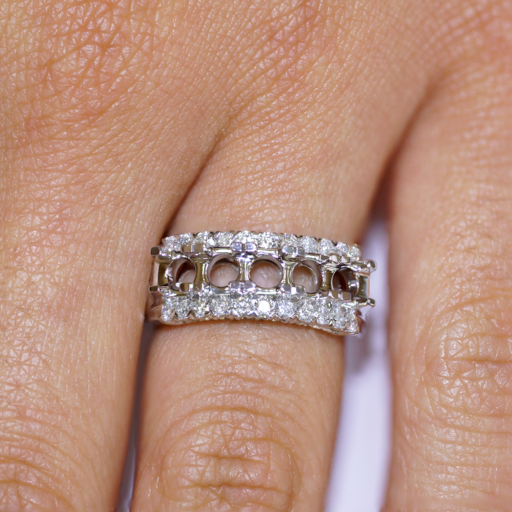 Ring ADM844