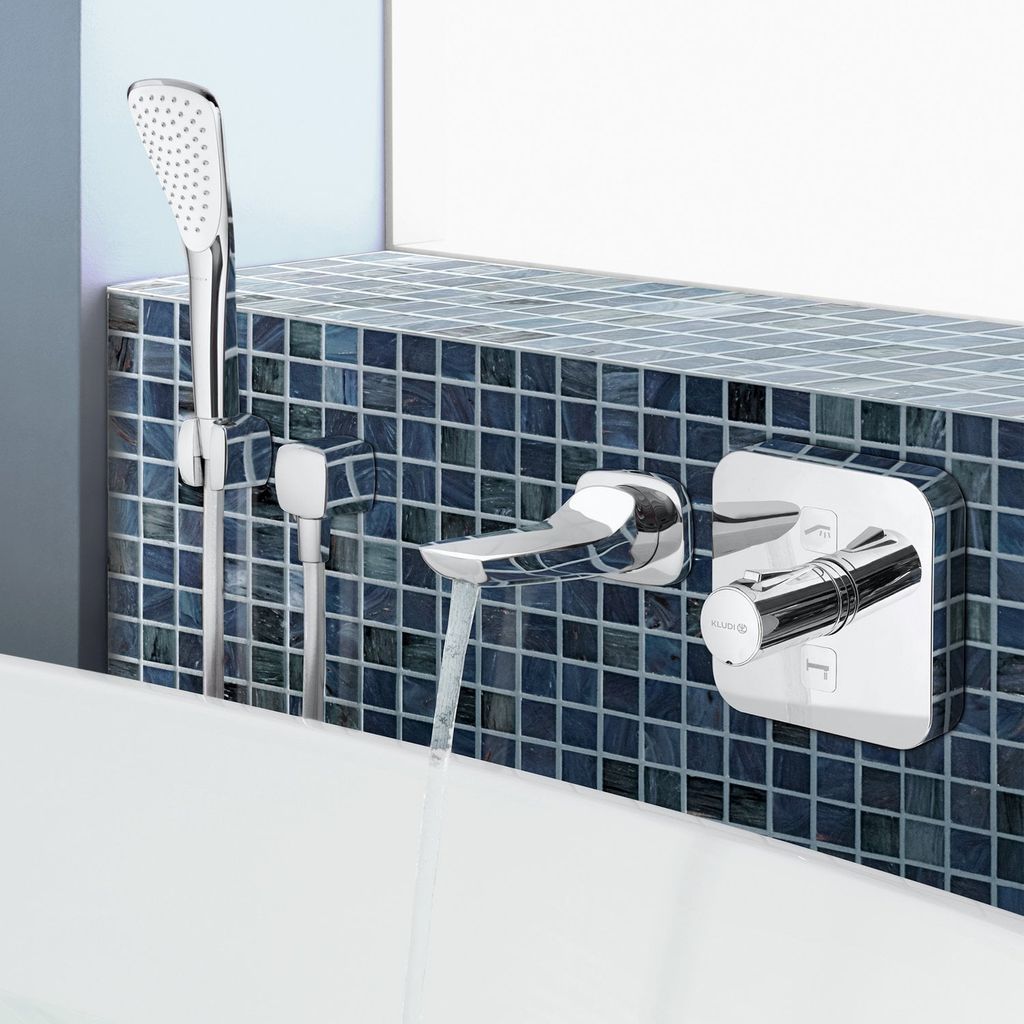 Mặt nạ điều khiển nhiệt độ và chuyển hướng sen âm tường 389110538