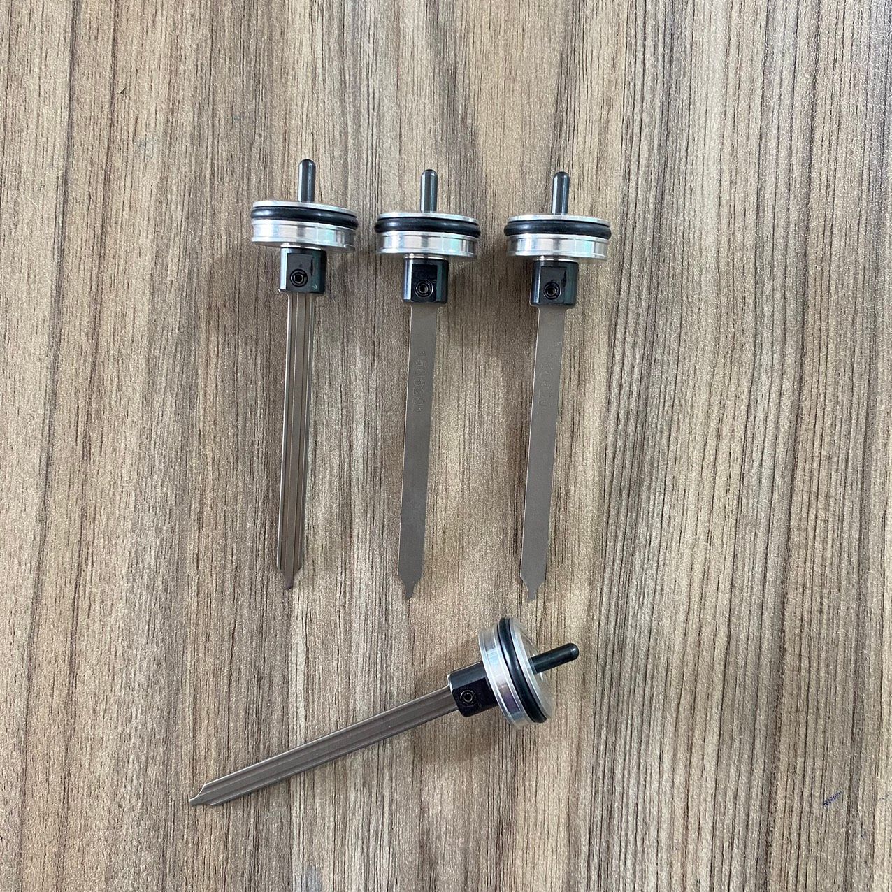  Ty gà F32 APLUS (27*106.5) Chính hãng 
