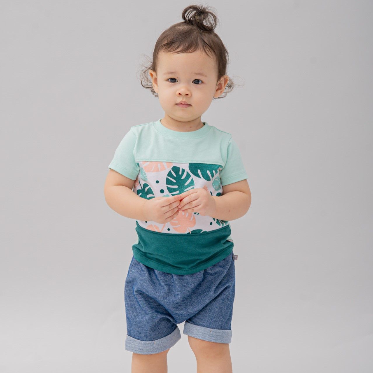  Quần short jean trẻ em 