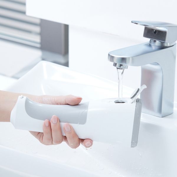 Máy tăm nước Panasonic EW1513W451