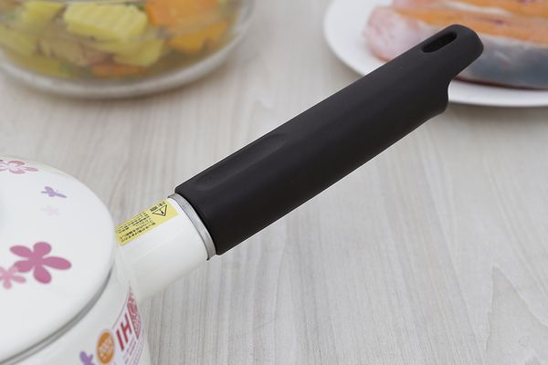 Nồi thép tráng men đáy từ 16 cm Fujihoro MCPV-16S
