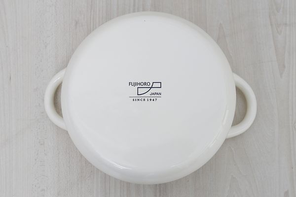 Nồi thép Nippon tráng men 20 cm Fujihoro MCPV-20W