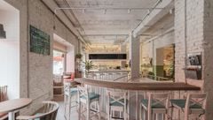 Cửa hàng bánh và cafe