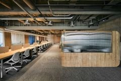 Không gian văn phòng làm việc