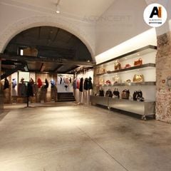 Thiết kế cửa hàng thời trang