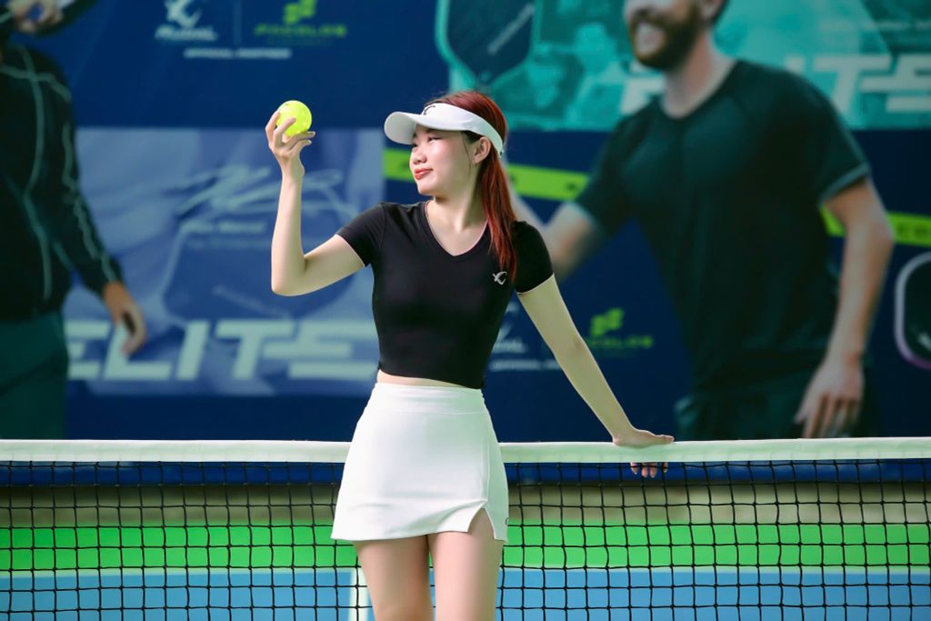 Áo thun cổ tim KC1200924