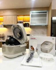 (New) Nồi cơm điện cao tần Toshiba RC-DX10H điện áp 220v