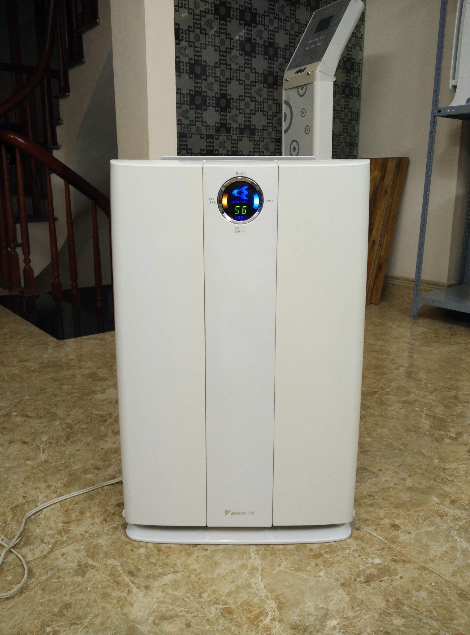 ( Used 95% ) DAIKIN ACK 70M MÁY LỌC KHÍ NHẬT NỘI ĐỊA