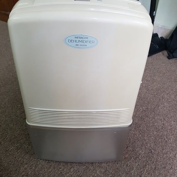 MÁY HÚT ẨM NỘI ĐỊA HITACHI  RD-5620A.
