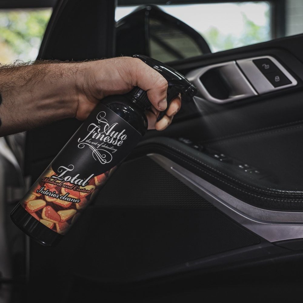  Total Rhubarb and Custard - Vệ Sinh Nội Thất Đa Năng Phiên Bản Giới Hạn 