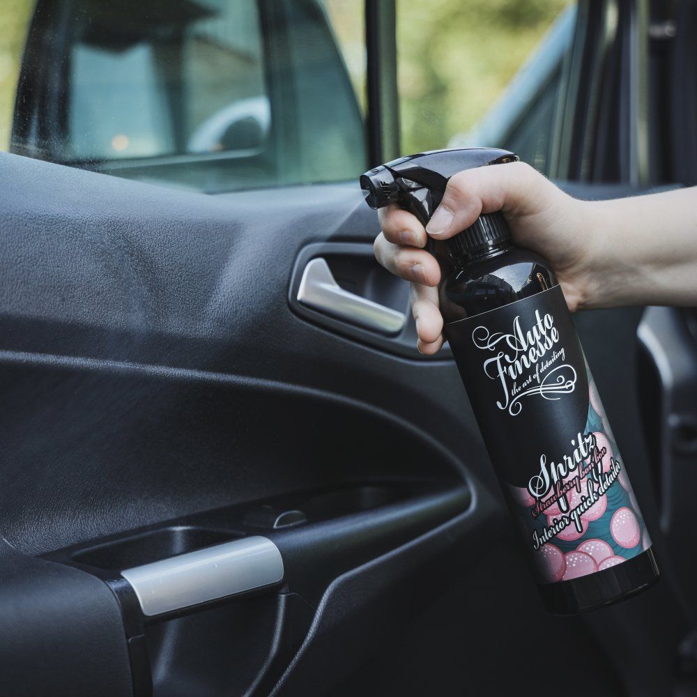  Spritz Strawberry Bonbon - Chai Vệ Sinh Nội Thất, Chống Tia Cực Tím, Ngăn Ngừa Phai Màu 