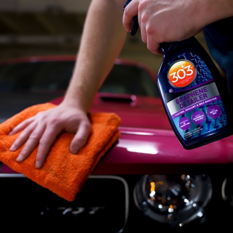  303 Graphene Detailer - Phủ bóng và bảo vệ sơn - Chống nhòe cho kính lái, kính hông và gương chiếu hậu cho tầm nhìn tốt khi lái xe dưới mưa 
