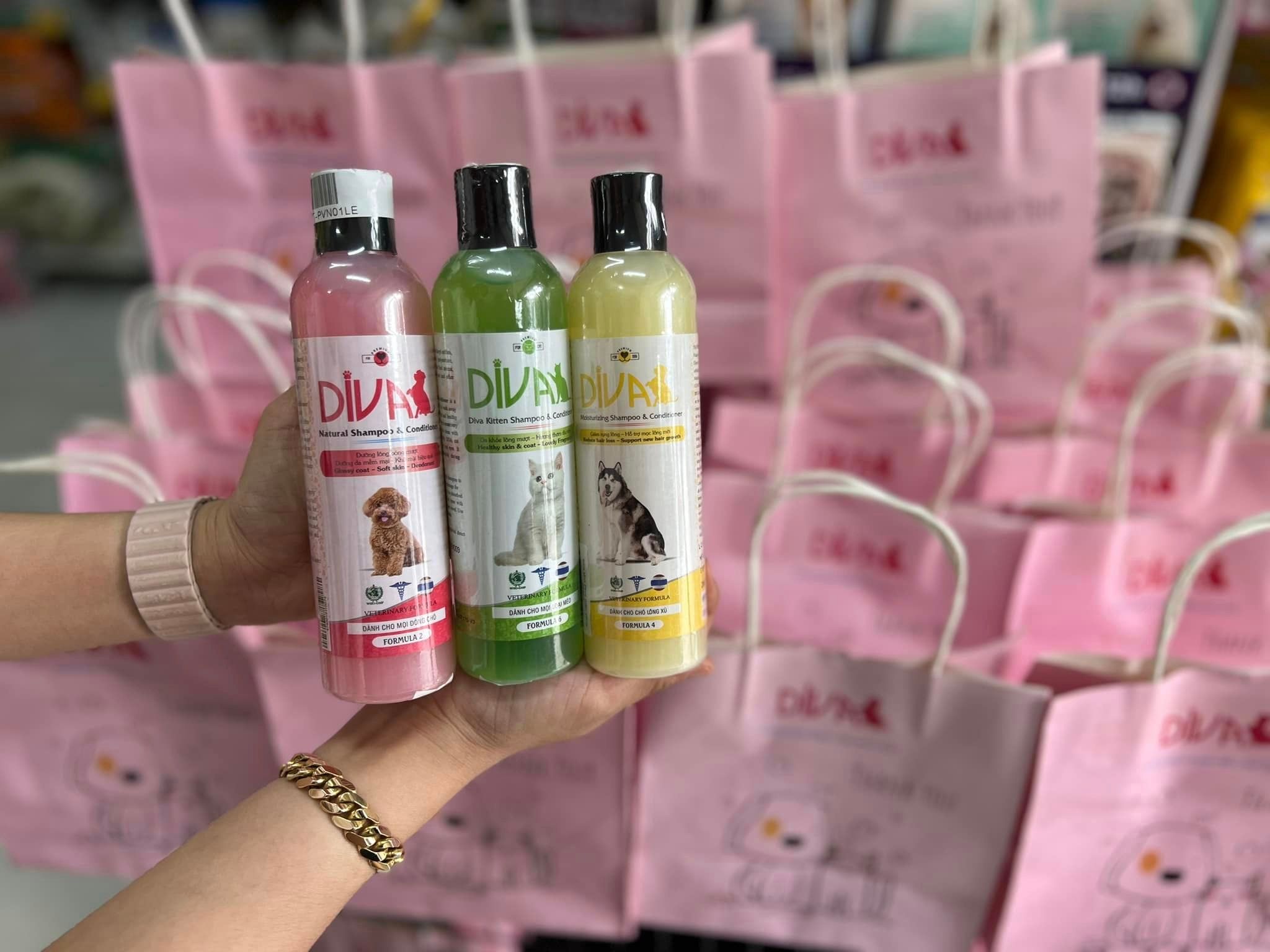  Sữa tắm mèo DIVA Kitten gel 260ml 