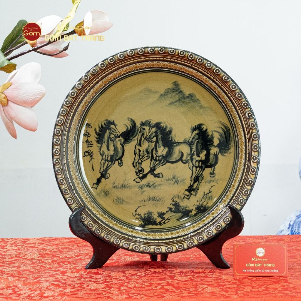 Đĩa Trưng Bày Mã Đáo Thành Công