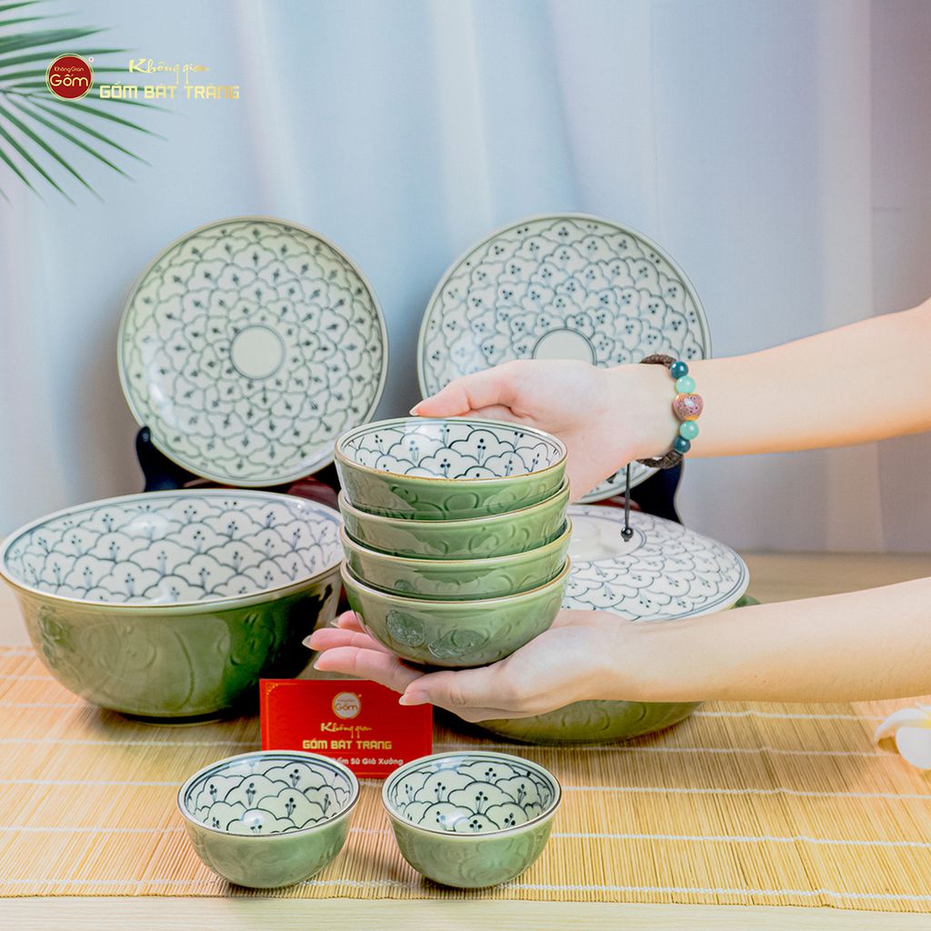 Bộ Bàn Ăn 4 Người (10 món) Men Xanh Ngọc Vẽ Bèo