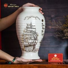 Lọ Hoa Thuận Buồm Xuôi Gió Vẽ Vàng