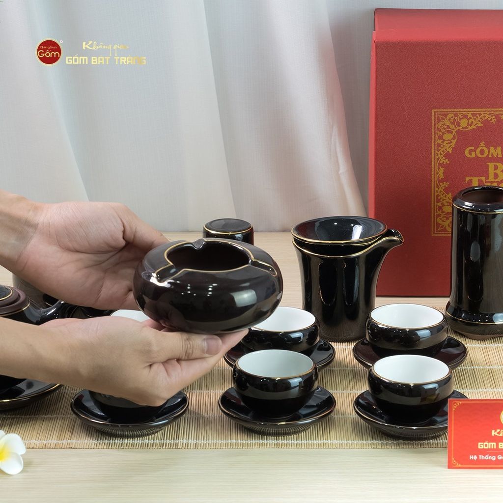 Bộ Ấm Chén Búp Sen Nâu Kẻ Vàng