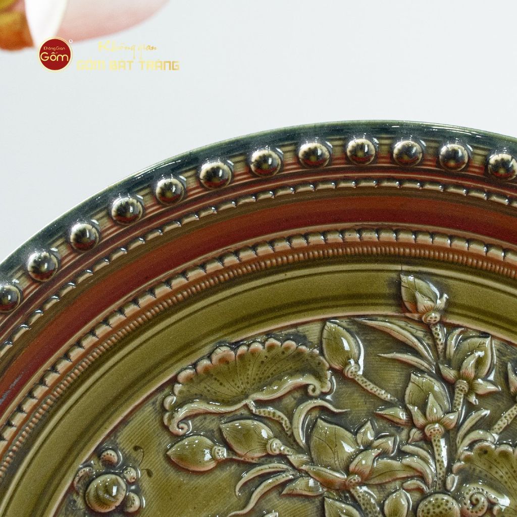 Đĩa Trưng Bày Đắp Nổi Hoa Sen Xanh
