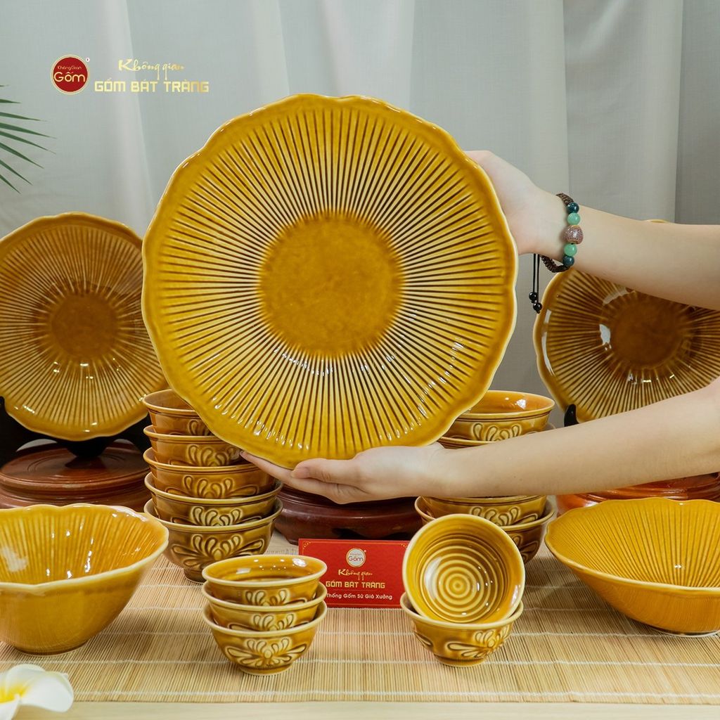 Bộ Bàn Ăn 10 Người (20 Món) Men Nâu Vân Sen