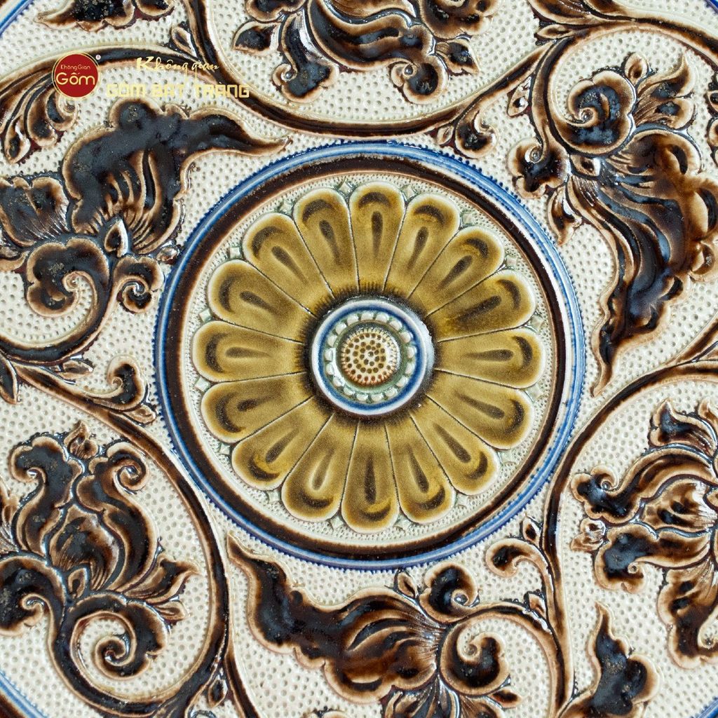 Đĩa Trưng Bày Đắp Nổi Hoa Dây Leo