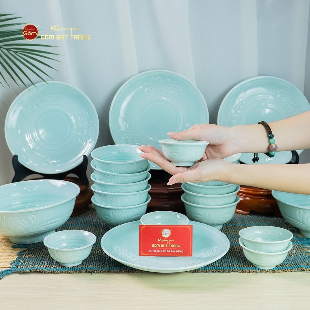 Bộ Bàn Ăn 6 Người (11 Món) Men Ngọc Vân Hoa Cúc