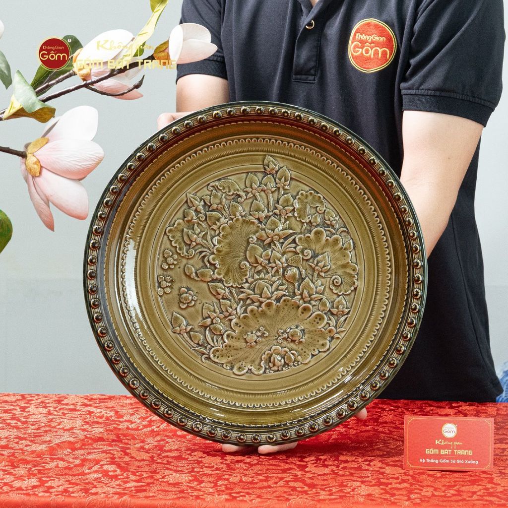 Đĩa Trưng Bày Đắp Nổi Cổ Hoa Sen Xanh