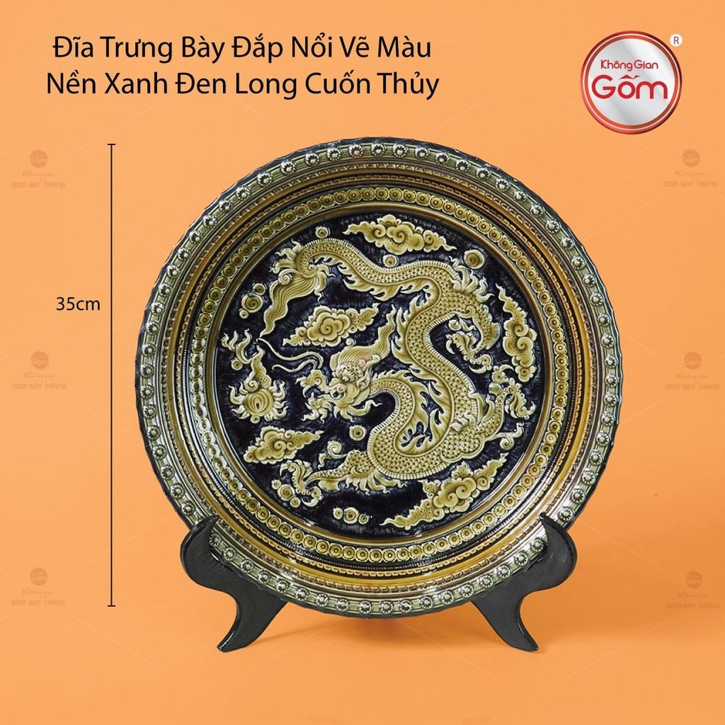 Đĩa Trưng Bày Đắp Nổi Vẽ Màu Nền Xanh Đen Long Cuốn Thủy