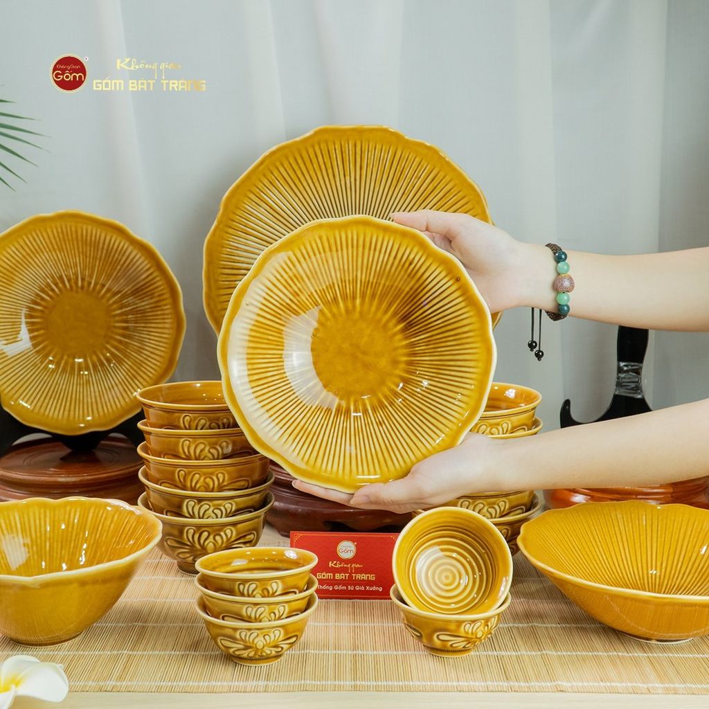 Bộ Bàn Ăn 10 Người (20 Món) Men Nâu Vân Sen