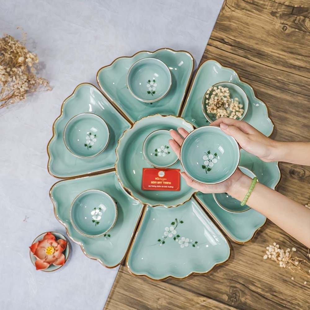 Bộ Bát Đĩa Hoa Mặt Trời Men Xanh Đào Trắng