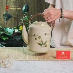 Ấm Tích Bát Tràng Vẽ Chuồn Trúc