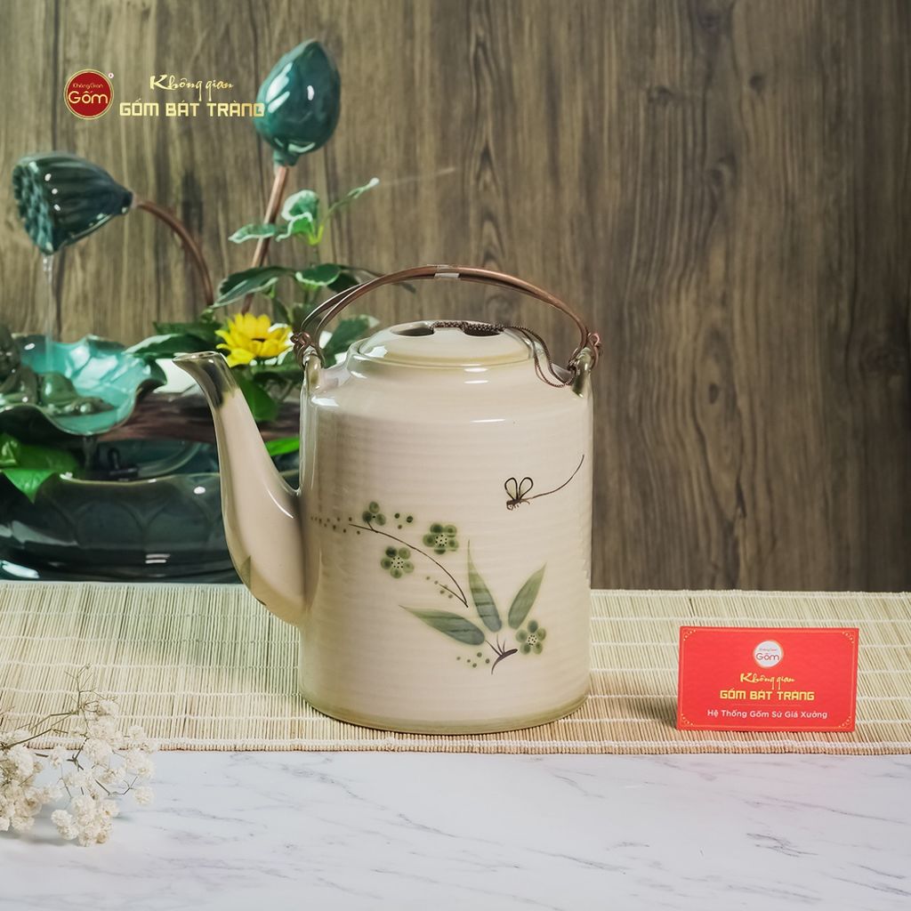 Ấm Tích Bát Tràng Vẽ Chuồn Trúc