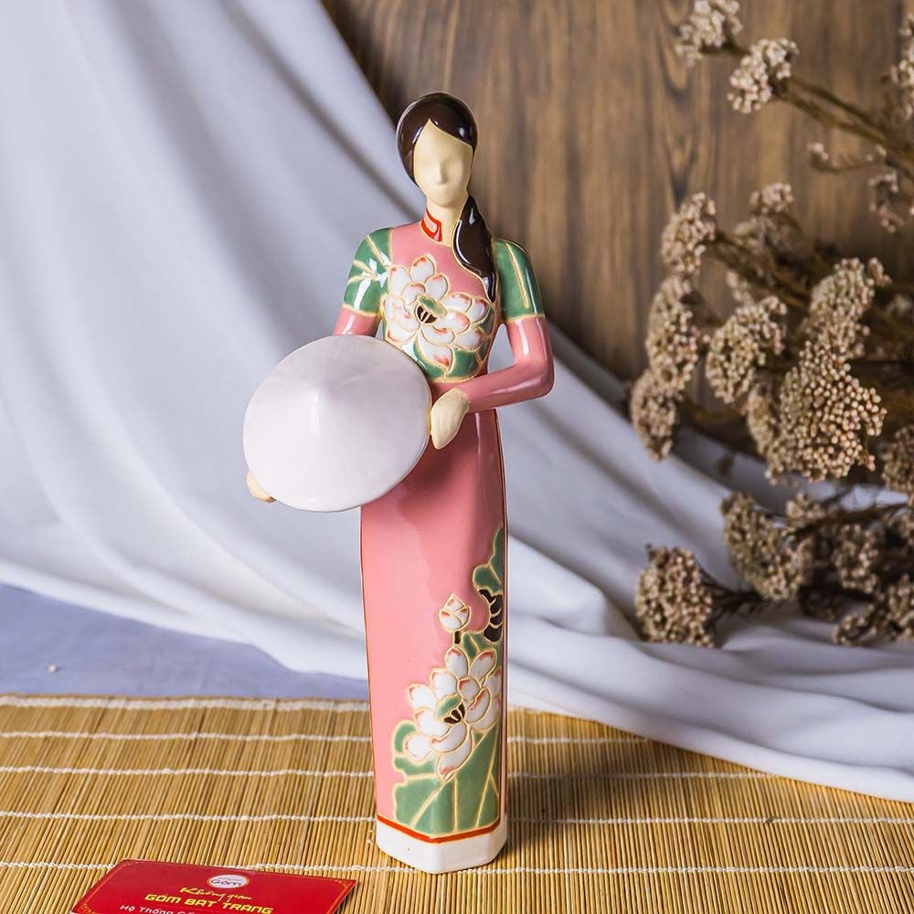 Tượng Cô Gái Việt Nam Áo Dài Nón Lá