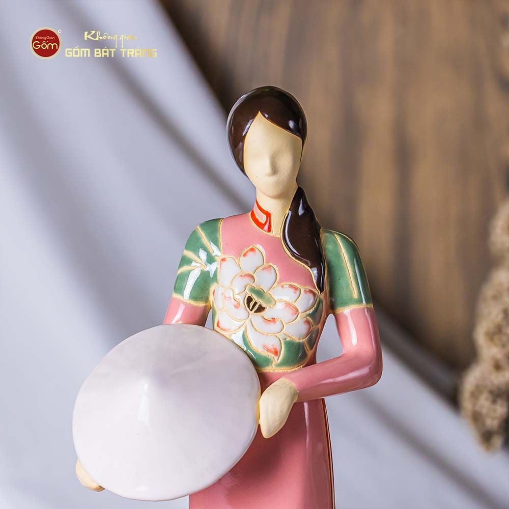 Tượng Cô Gái Việt Nam Áo Dài Nón Lá