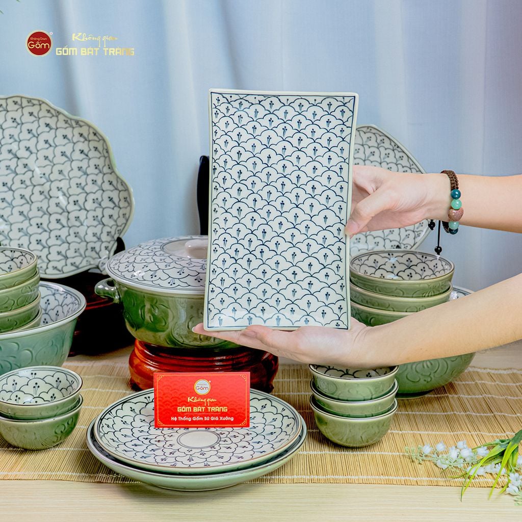 Bộ Bát Đĩa Bát Tràng Men Xanh Ngọc Vẽ Bèo