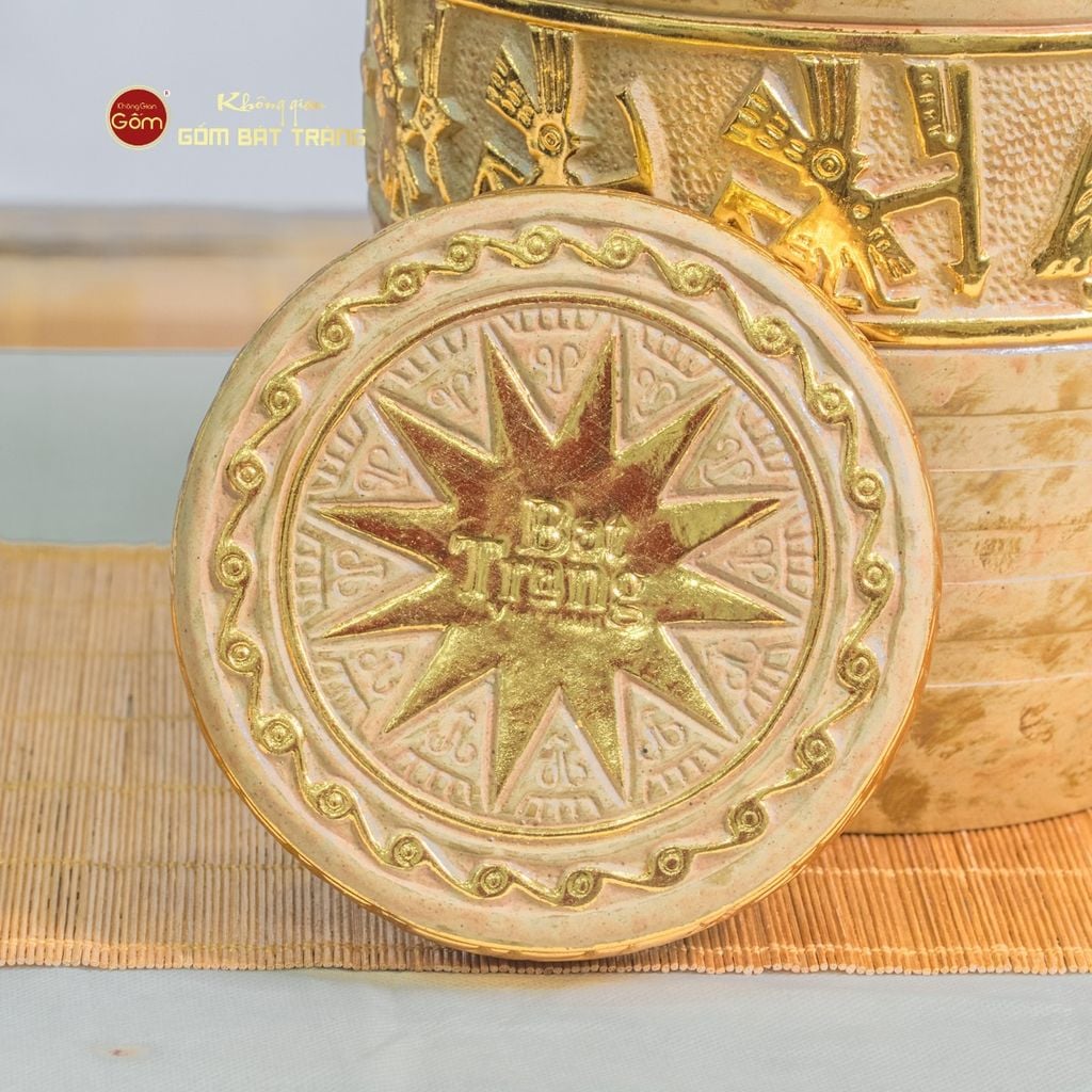 Chum Trống Đồng Kim Sa Chạm Nổi Dát Vàng